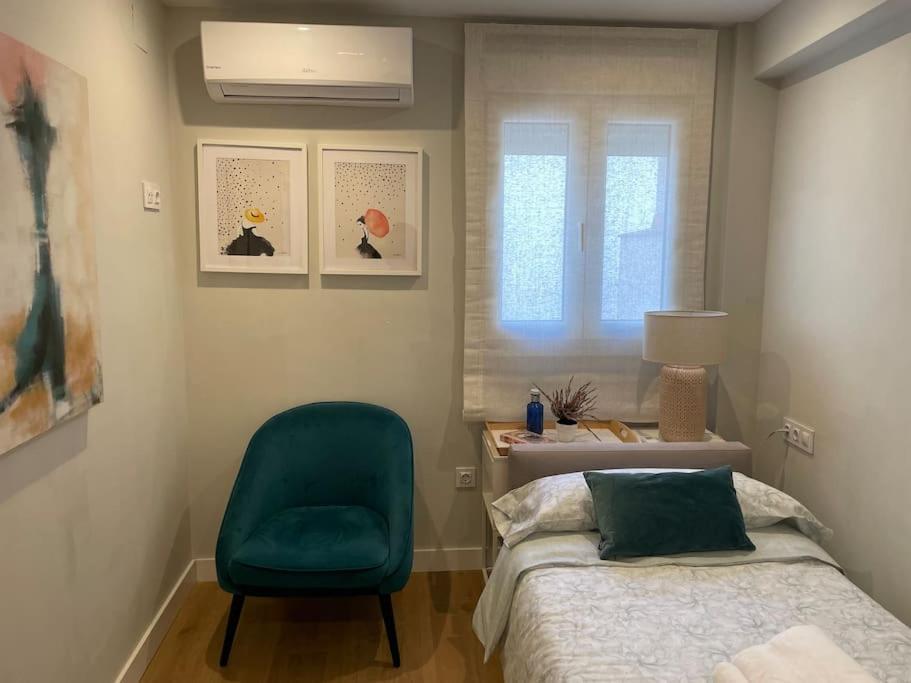 Apartamento Velarde-Maestranza Севилья Экстерьер фото
