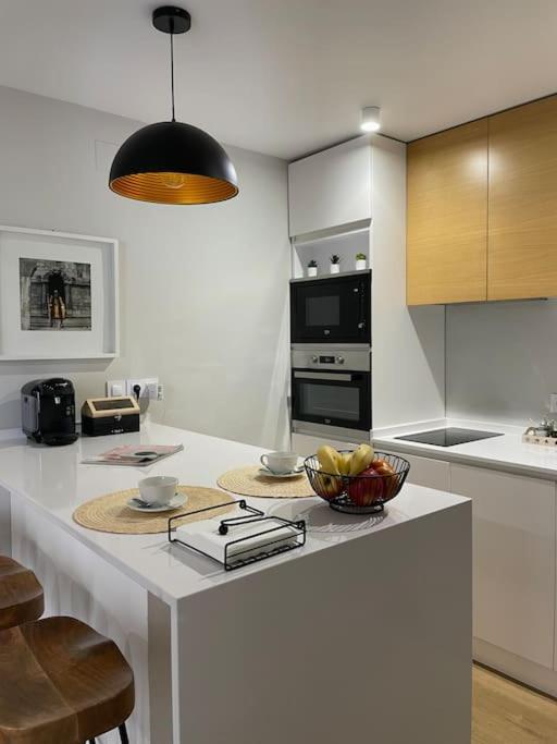 Apartamento Velarde-Maestranza Севилья Экстерьер фото