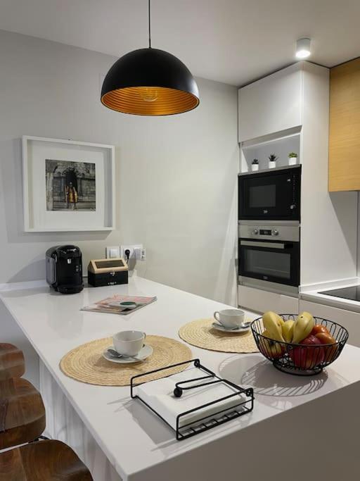 Apartamento Velarde-Maestranza Севилья Экстерьер фото